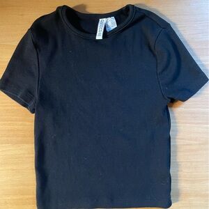 H&M small t-shirt